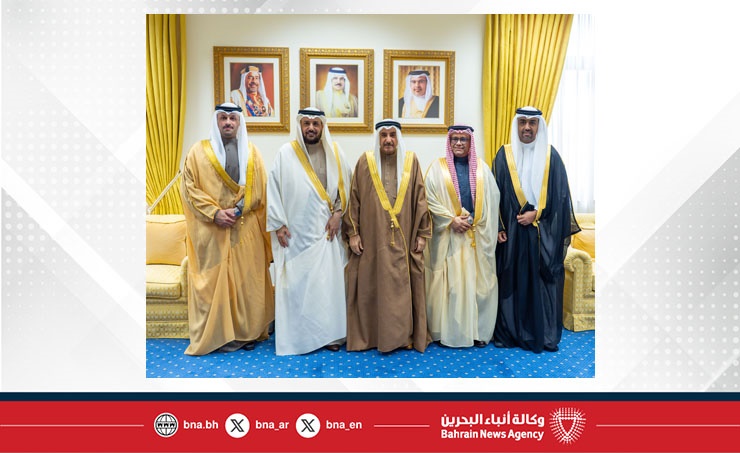 أكد أهمية الشراكة مع القطاع الخاص ودورها في تعزيز الاستثمار العقاري.. نائب رئيس مجلس الوزراء يلتقي رئيس شركة سمو القابضة ويطلع على خططها لتطوير مارينا ويست